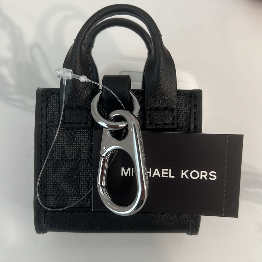 CUTE!! MK Mini Bag AirPods Case!! - Picture 4 of 16